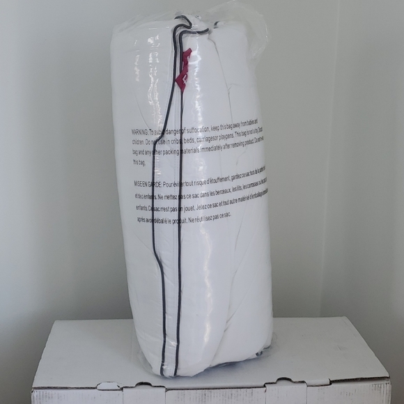 THE ENDY PILLOW - Picture 2 of 3